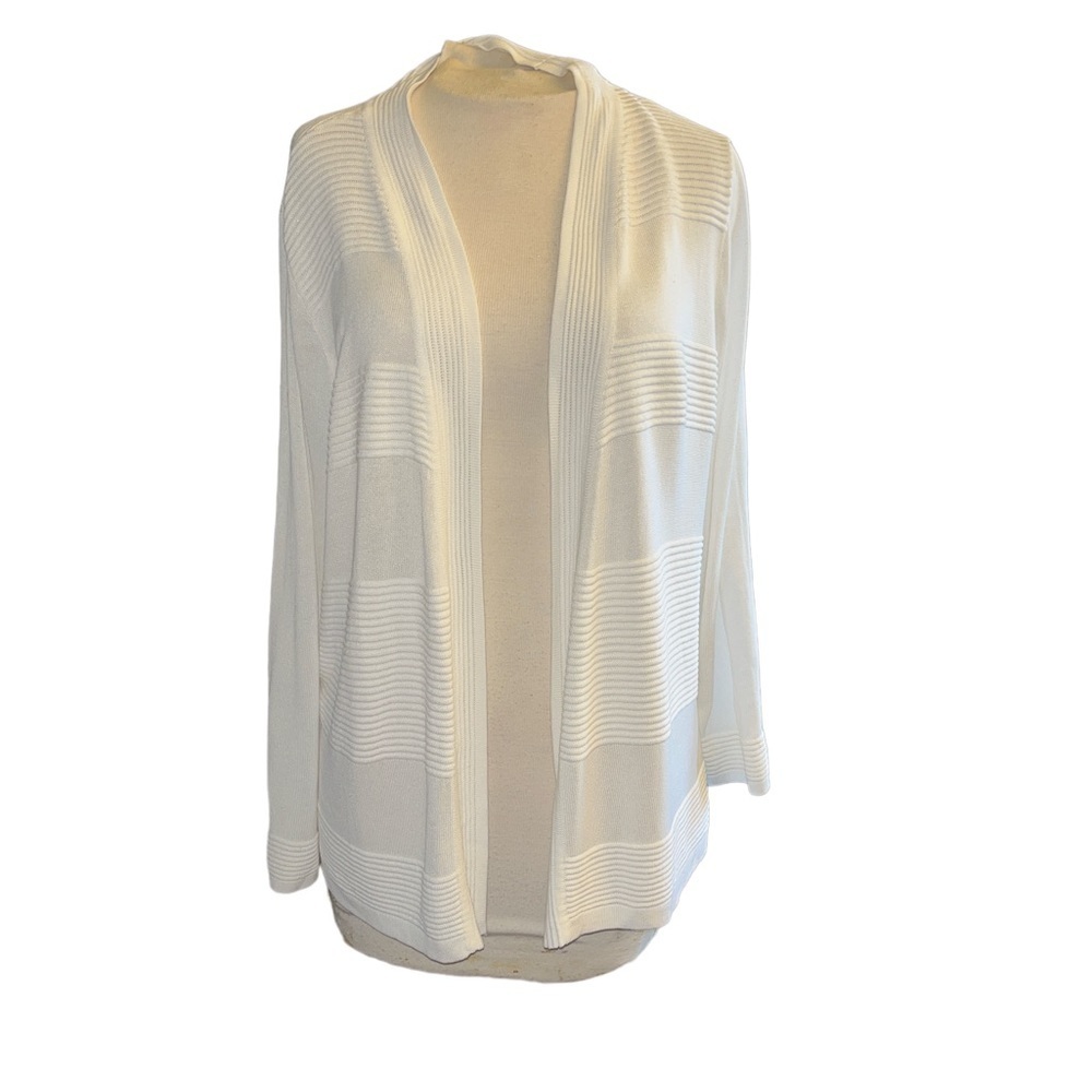 NWT!! CYRUS light weight sweater jacket. Color white  size M.  NWT!!! - Picture 2 of 12